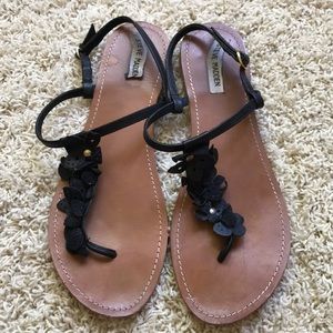 Steve Madden Ruffle Sandal